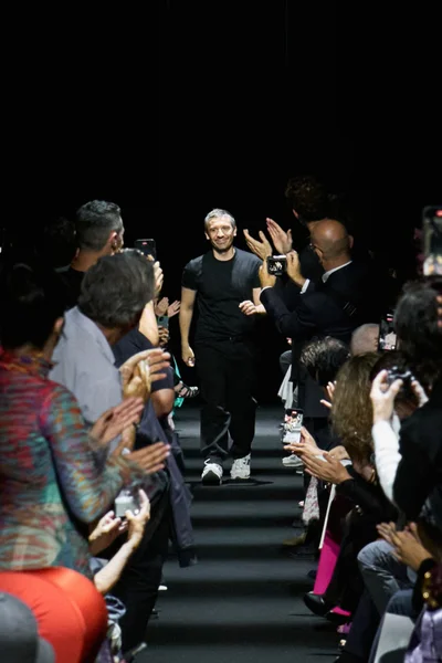 Look 32